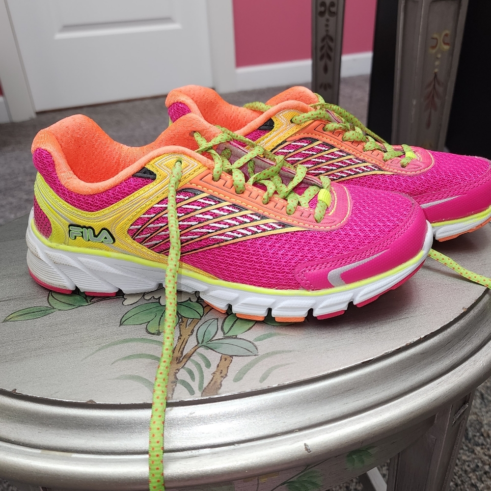 Fila Cool Max athletic shoes